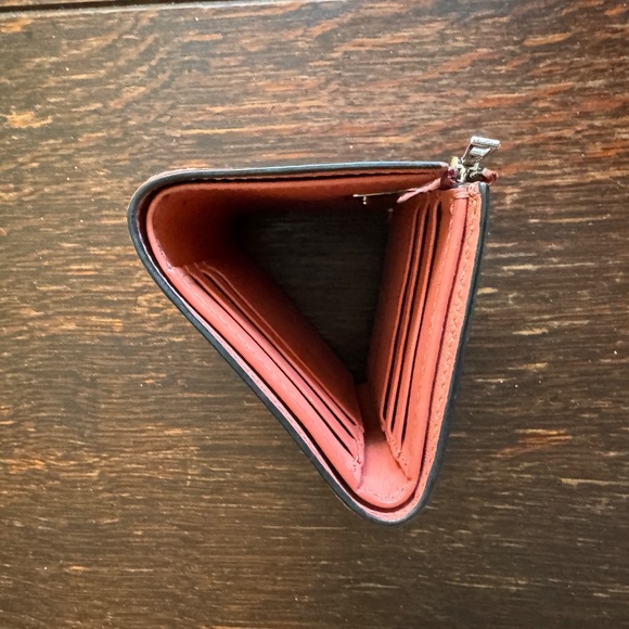 Loewe Coral Pink Leather Compact Bifold Wallet with Anagram Clip EUC - Picture 8 of 9